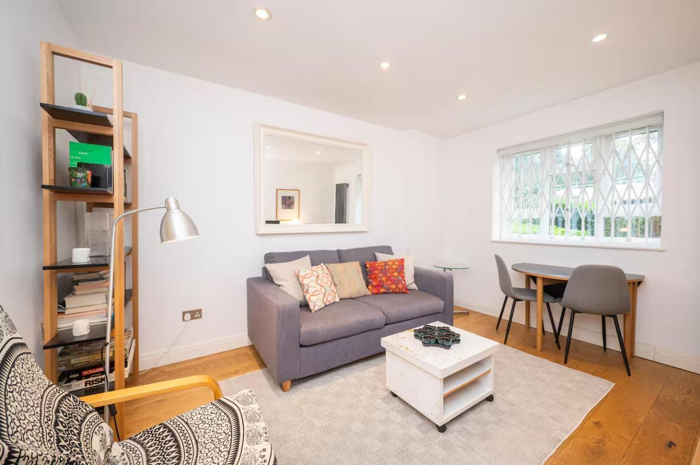 Cosy 1 Bedroom Flat Nestled In De Beauvoir Town Pass The Keys Apartment *